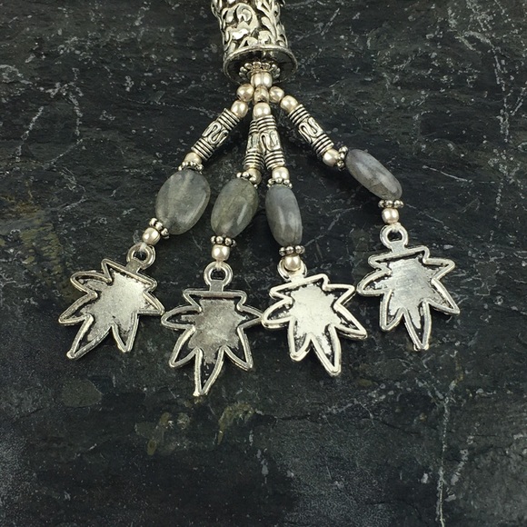 Labradorite & Quartz Cannabis Hemp Leaf Necklace - Picture 7 of 12